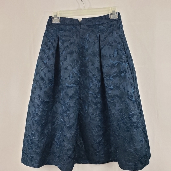 NEW ASTR Textured Jacquard High Rise Skirt - Picture 5 of 7